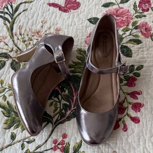 Giani Bernini Metallic Mary Jane Heels